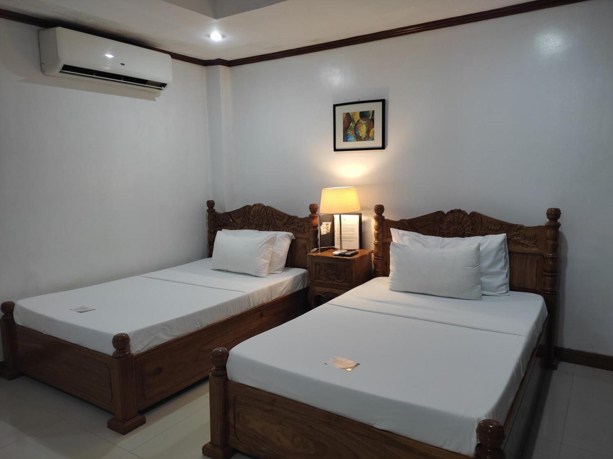 Villa Isabel Hotel Sorsogon Esterno foto